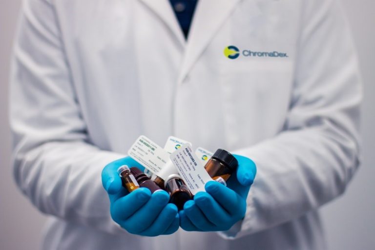 doctor holding medicines
